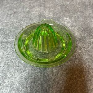 VINTAGE - GREEN DEPRESSION GLASS - JUICER REAMER  Chipped